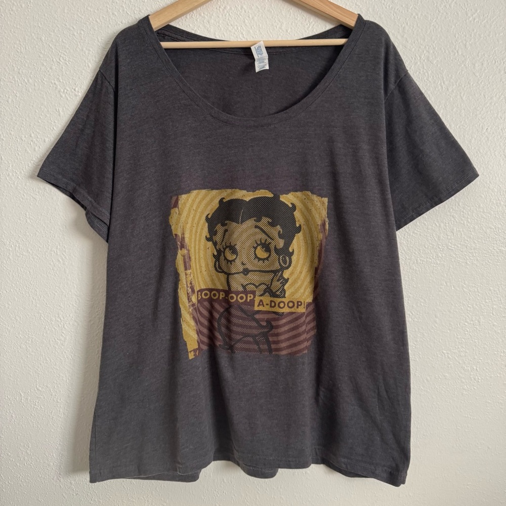 BETTY BOOP Grey Yellow Boop-Oop A-Doop Retro Pop Art Curvy Short Sleeve Tee